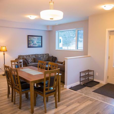Downtown Whitehorse 4 Bedrooms Deluxe Condo Eksteriør bilde